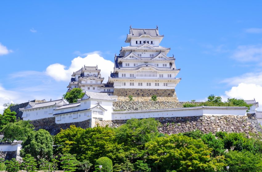  Himeji Castle: A Journey to Japan’s Majestic White Heron