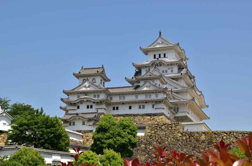  Discovering the Majesty of Japanese Castles (Shiro)