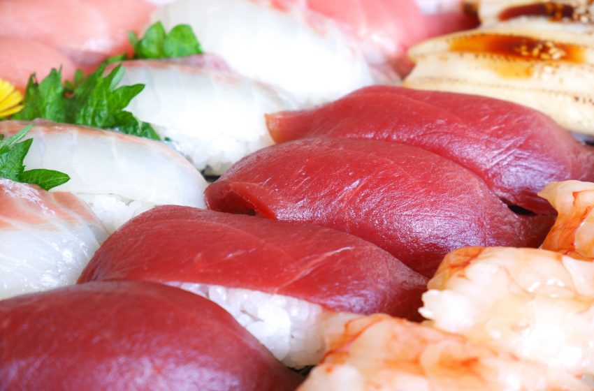  Sushi: A Culinary Icon of Japan