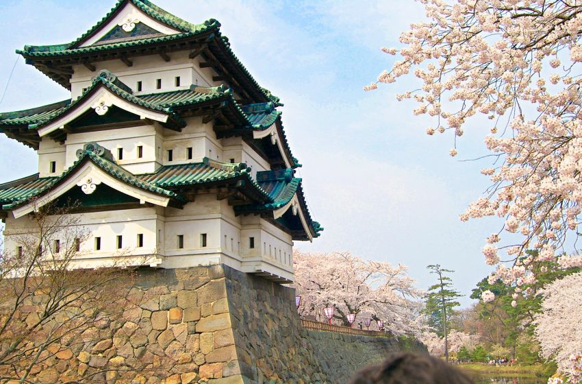  Hirosaki Castle: A Hidden Gem in Japan’s Northern Landscape