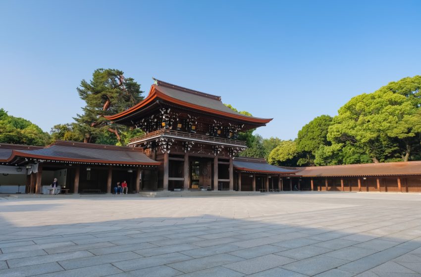  Exploring Tokyo’s Five Prominent Shrines: A Spiritual Journey